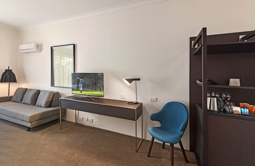 Wolli Creek Hotel | Silkari Urban CKS Sydney Airport Hotel