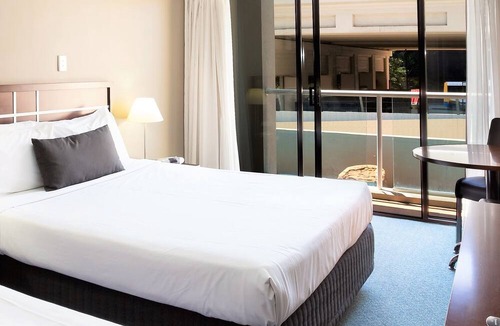 South Brisbane Hotel | Riverside Hotel Southbank