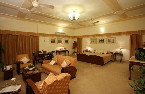 Bikaner Hotel | Karni Bhawan Palace
