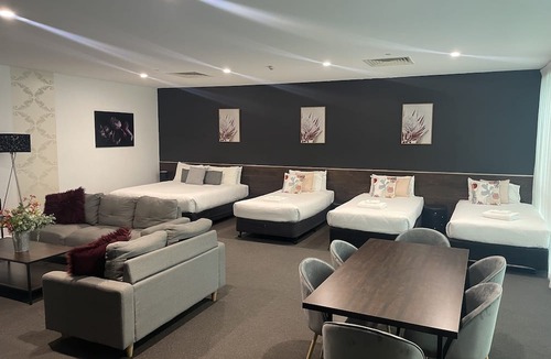 Modbury Hotel | The Tea Tree