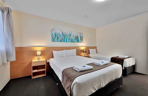 Bundaberg West Hotel | Oscar Motel