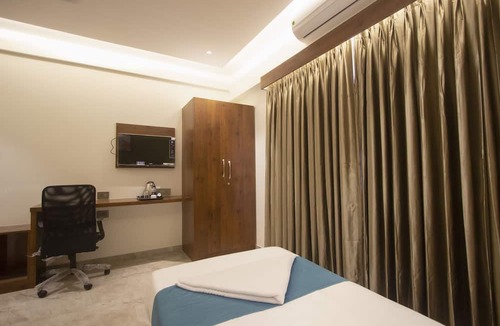 Mundhwa Hotel | Monarch Guestline Magarpatta