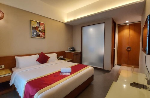Borivali West Hotel | The Byke Delotel