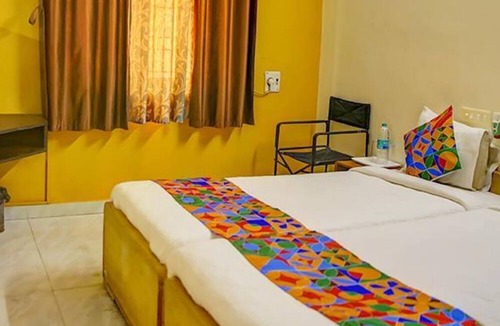 Sholinganallur Hotel | Fabhotel Roselle Stays