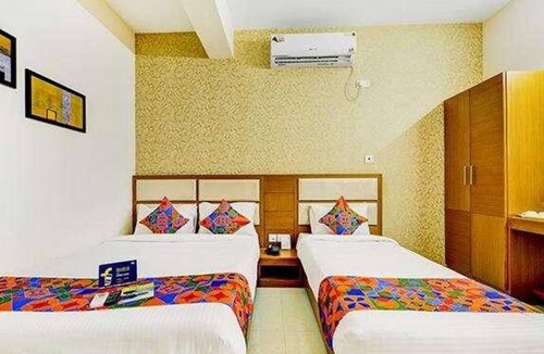 Vadapalani Hotel | Fabhotel Ruchikkoot Bay