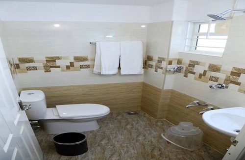 Kochi Hotel | Swarna Residency