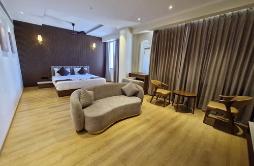 Surat Hotel | GREEN FUSION