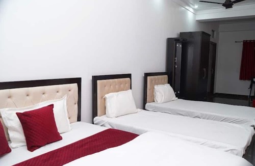 Udaipur City Centre Hotel | Shri daulat villas hotel