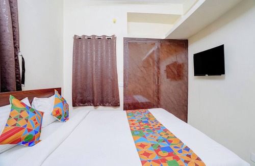 Sholinganallur Hotel | Fabhotel Nimalan Residency