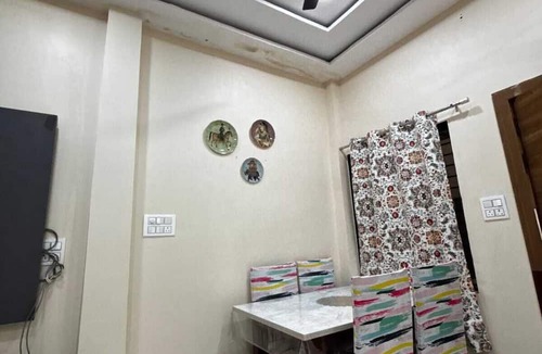 Ujjain Apartment | Vardaan Homestay