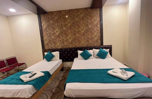 Hyderabad Hotel | Sree Simran Grand