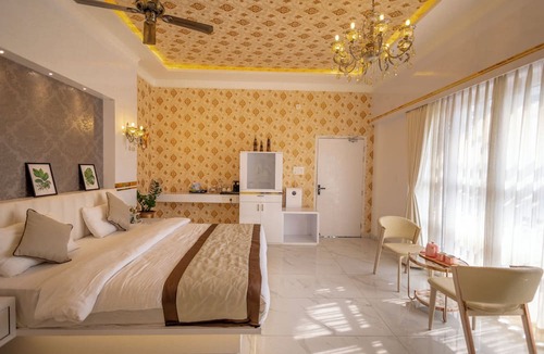 Siliguri Hotel | YKC FARMS AND VILLA
