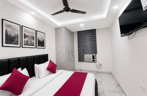 Faridabad Hotel | Mauryan Signature Hotel NHPC Metro
