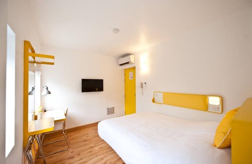 Indiranagar Hotel | Bloomrooms @ Indiranagar