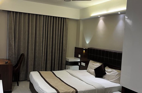 Ujjain Hotel | Hotel Shiv Sagar NX