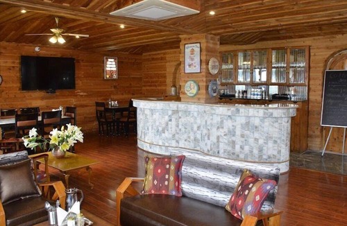 Solan Hotel | Winsum near Mohan Meakin's Brewery