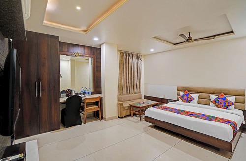 Maharana Pratap Nagar Hotel | FabHotel Prime The Kartar Tower, Rani Kamalapati Railway Station