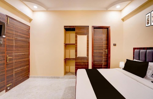 Indira Nagar House | Super Deluxe Roomcollection O High Court