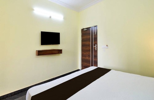 Hyderabad House | Deluxe Hotel Godavari