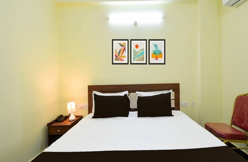Hyderabad House | Deluxe Hotel Godavari