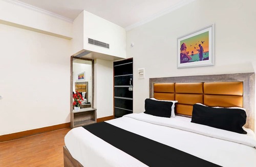 Alambagh House | Deluxealambagh Formerly BM Palace