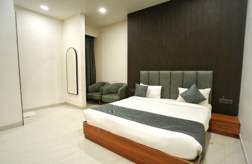 Dudu Hotel | HOTEL HIGHWAY QUEEN