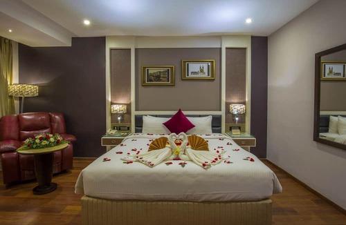 Kaloor Hotel | The Pgs Vedanta Cochin