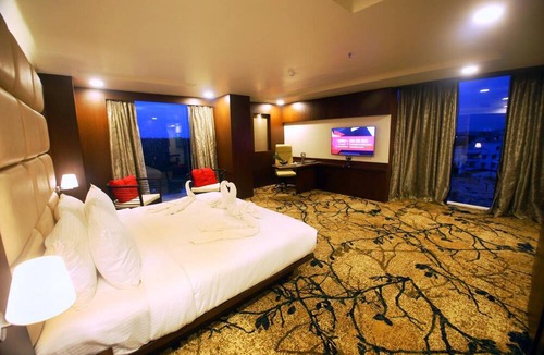 Jabalpur Hotel | Vijan Mahal
