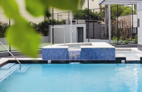 Brisbane Central Business District Apartment | Brisbane CBD Family Apartment | River & City Views