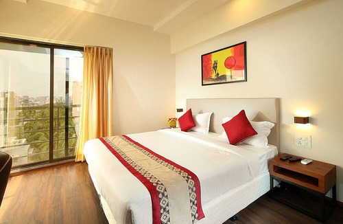 Santacruz Apartment | Mumbai House Luxury Apartment