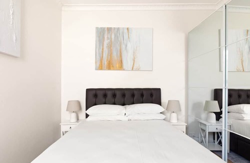Leichhardt Apartment | Stylish 2-Bed House in Leichhardt