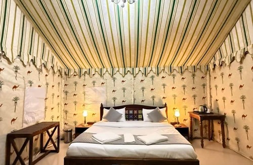 Kanoi Cottage | Dune safari camp & resort