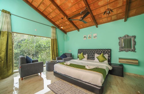Yercaud Villa | Rain Rock Villa