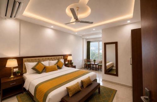 Tapovan Hotel | Sitara Premium Dhakad Gold, Near Lakshman Jhula, Tapovan