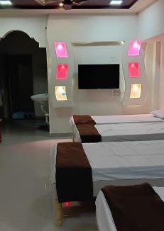 Pandharpur House | Ashokanand Bhakt Niwas