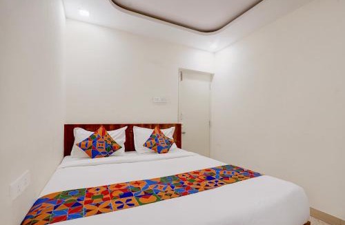 Yeshwanthpur Hotel | FabHotel Dhaya Grand Inn
