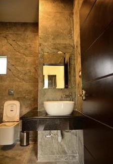 Yercaud Hotel | Breeze & blooms villa