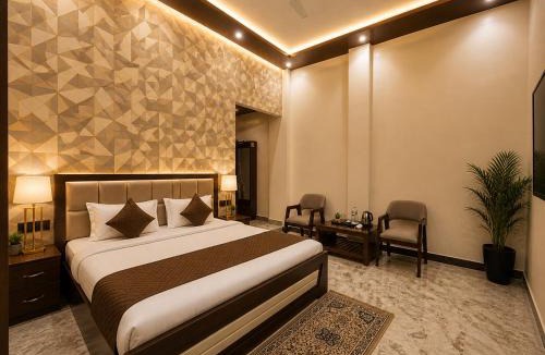 Faizabad Hotel | Hotel JB Square Ayodhya Near Ram Mandir, Airport & Ayodhya Cantt