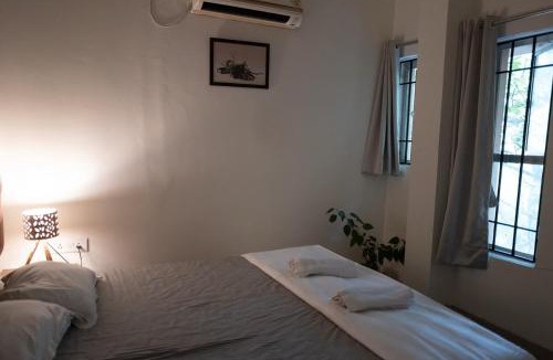 Ballygunge Apartment | Central 4 Bedroom House 2nd Floor full flat
