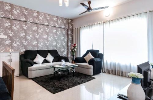 Kandivali East Apartment | Bollywood 3BHK Suite Near Growels Mall