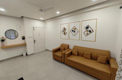 Lakdi Ka Pul Apartment | Royal luxury stay service appartment
