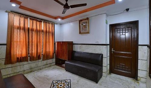 Delhi Hotel | Hotel Sitara Palace