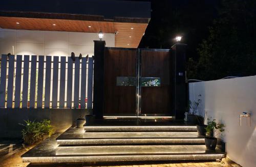 Guwahati House | La Vienna Hill View Homestay