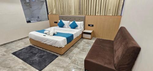 Gandhinagar Hotel | Hotel Earth Orbit