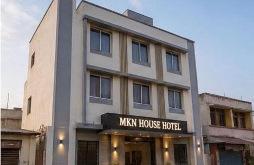 Santacruz Hotel | Collection O Santacruz Metro Station Formerly MKN House