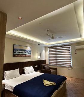 Jaypee Greens Hotel | Bee Home Stay