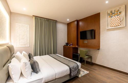 Yelahanka Hotel | Dhisha Inn Hotel