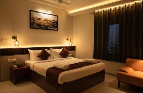Malviya Nagar Hotel | Hotel Layover Stay-3 Minutes From the Airport