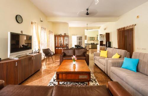 Kalyan Nagar Villa | Cedar Wood Villa by RedOlive 3BHK Nr Indiranagar