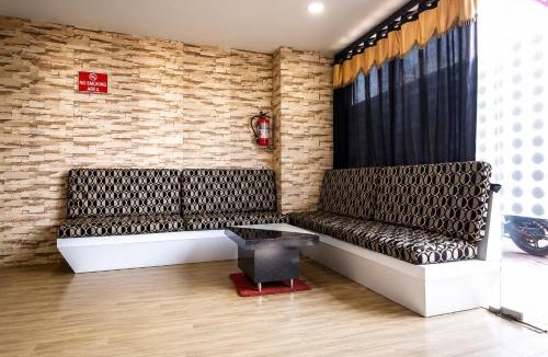 Triplicane Hotel | Hotel Pink Palace - Triplicane, Chennai
